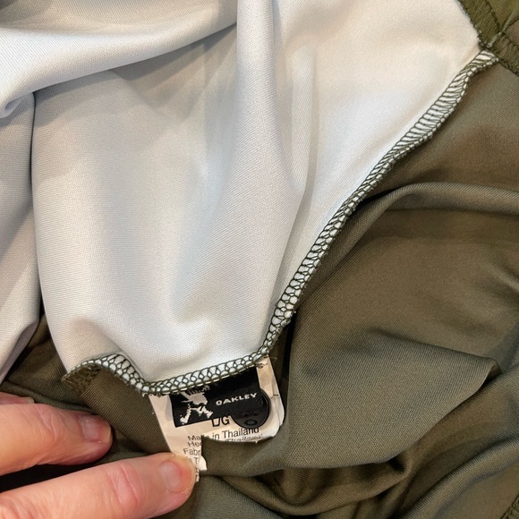 OAKLEY Camo Men’s Polo Regular Fit Size:Large Preloved •••Sale Ends 11-5-25••• - Picture 8 of 10